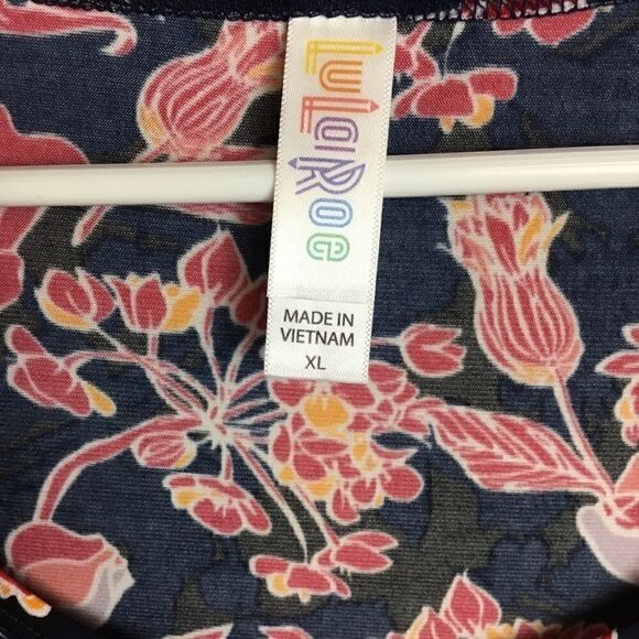 LulaRoe Simply Comfortable Top Black Floral Print Round Neck Short Sleeve XL - Picture 5 of 7